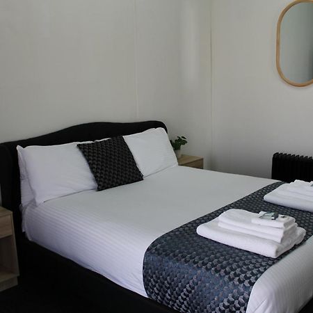 Romano'S Hotel & Suites 沃加沃加 外观 照片